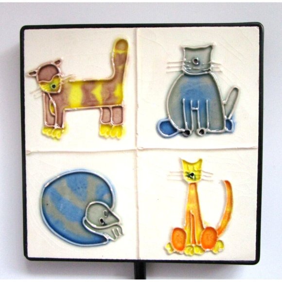 Ceramic Tile Art - Four Cats/Kitties Wall Hanger with Hook - Kingdom Wall Signed - Picture 1 of 11
